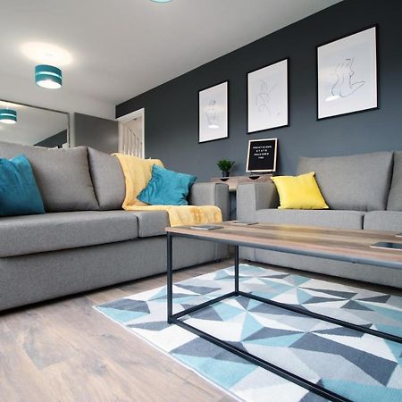 Delft - Spacious Home, High Speed Wi-Fi, Free Parking, Terrace Суиндон Экстерьер фото