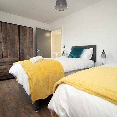 Delft - Spacious Home, High Speed Wi-Fi, Free Parking, Terrace Суиндон Экстерьер фото