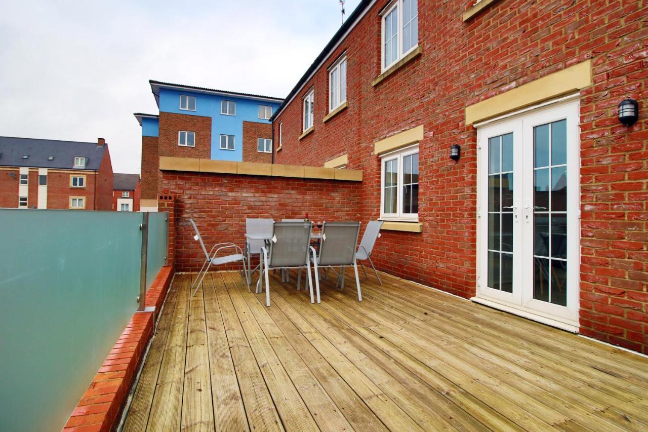 Delft - Spacious Home, High Speed Wi-Fi, Free Parking, Terrace Суиндон Экстерьер фото