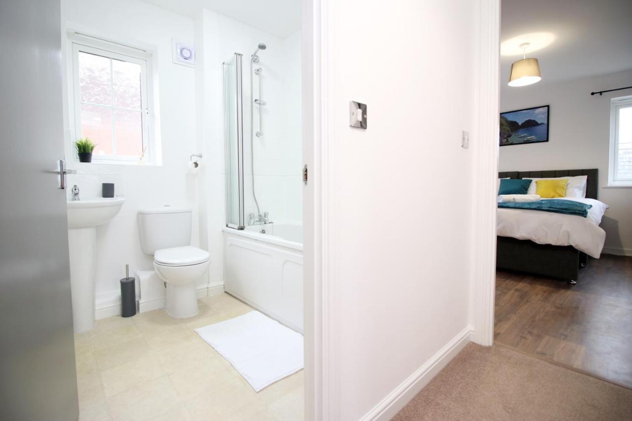 Delft - Spacious Home, High Speed Wi-Fi, Free Parking, Terrace Суиндон Экстерьер фото