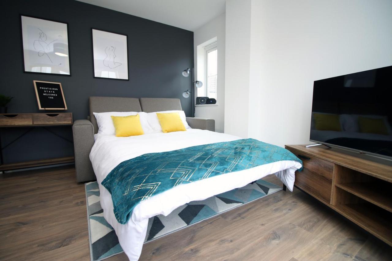Delft - Spacious Home, High Speed Wi-Fi, Free Parking, Terrace Суиндон Экстерьер фото